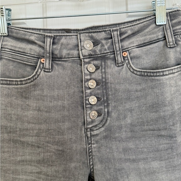 Paige Cindy Crop Jean | Faded Asphalt Distressed | Size 26 - Picture 2 of 10